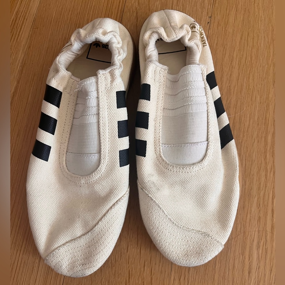 Adidas Cream & Black Slip-On Taekwondo Footwear - Picture 4 of 6